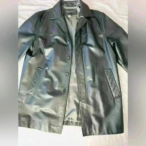 Banana Republic Men’s Leather Long Coat Size Large - Picture 7 of 14